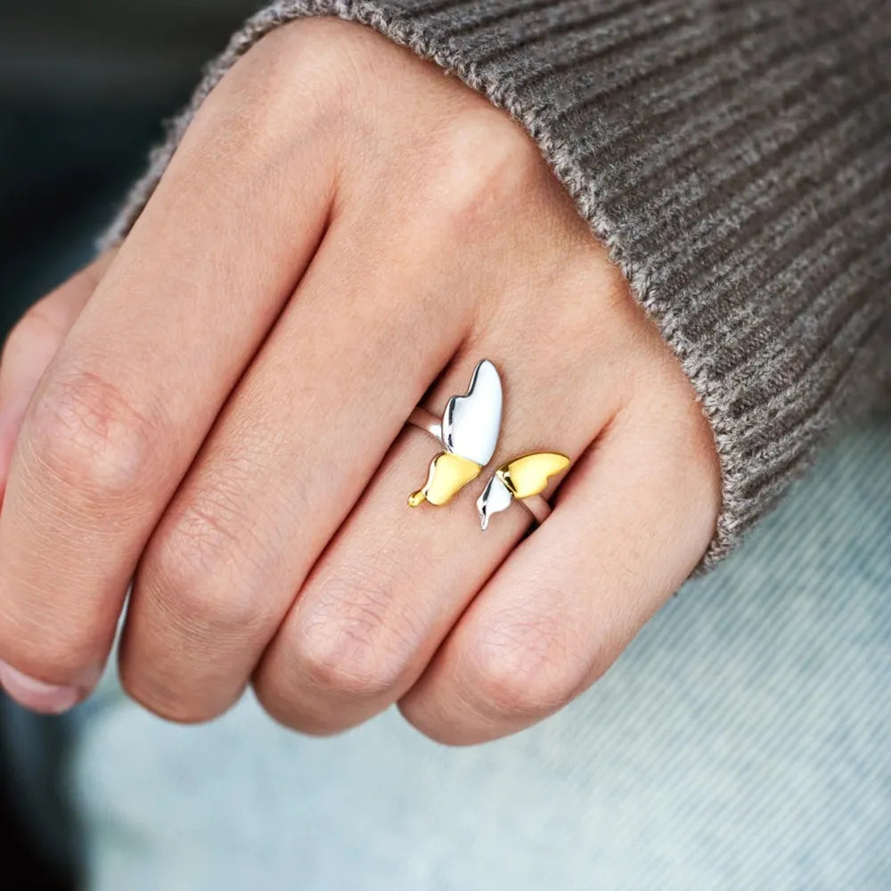 Elegant Two-Tone Butterfly Ring - A Delicate Blend of Silver and Gold for a Stylish Finger Accent