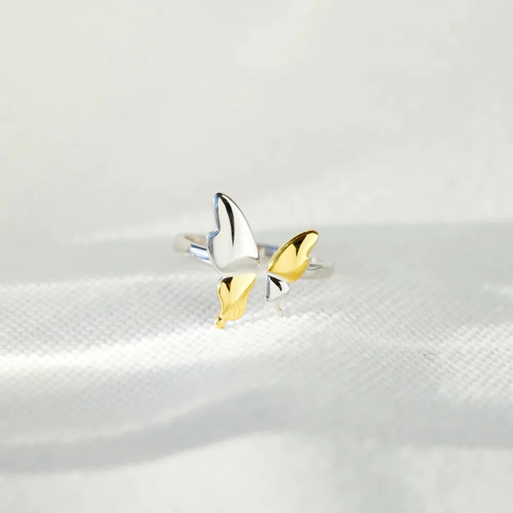 Elegant Two-Tone Butterfly Ring - A Delicate Blend of Silver and Gold for a Stylish Finger Accent