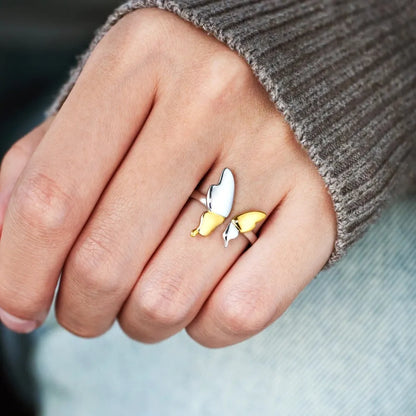 Elegant Two-Tone Butterfly Ring - A Delicate Blend of Silver and Gold for a Stylish Finger Accent