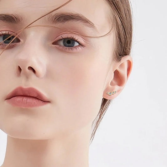 Minimalist Leaf - Motif Stud Earrings